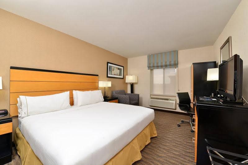 Holiday Inn Express Kennedy Airport, An Ihg Hotel New York Esterno foto