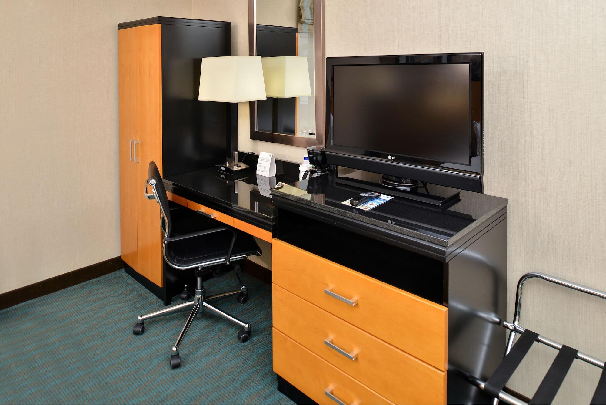 Holiday Inn Express Kennedy Airport, An Ihg Hotel New York Esterno foto