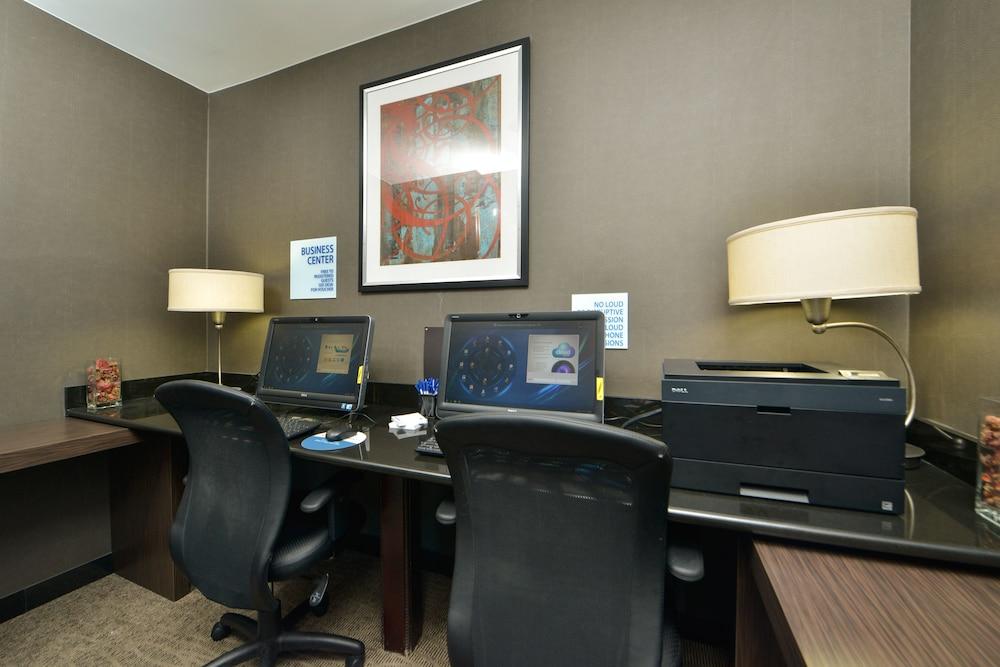 Holiday Inn Express Kennedy Airport, An Ihg Hotel New York Esterno foto