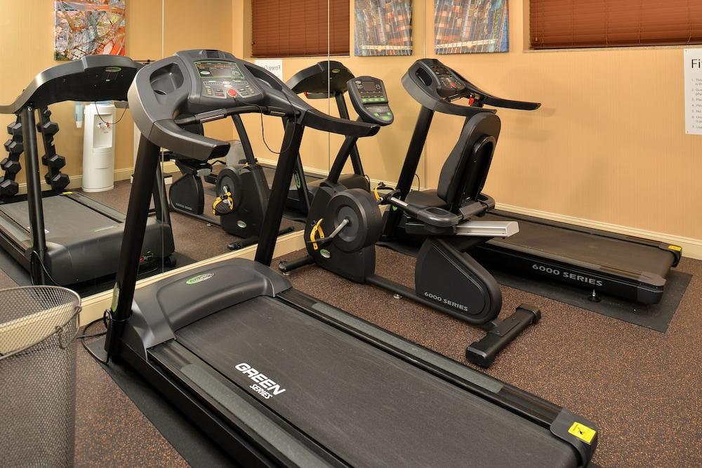 Holiday Inn Express Kennedy Airport, An Ihg Hotel New York Esterno foto