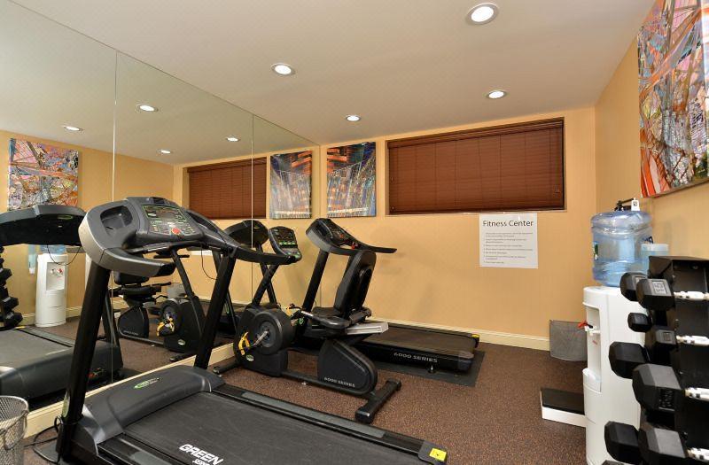 Holiday Inn Express Kennedy Airport, An Ihg Hotel New York Esterno foto