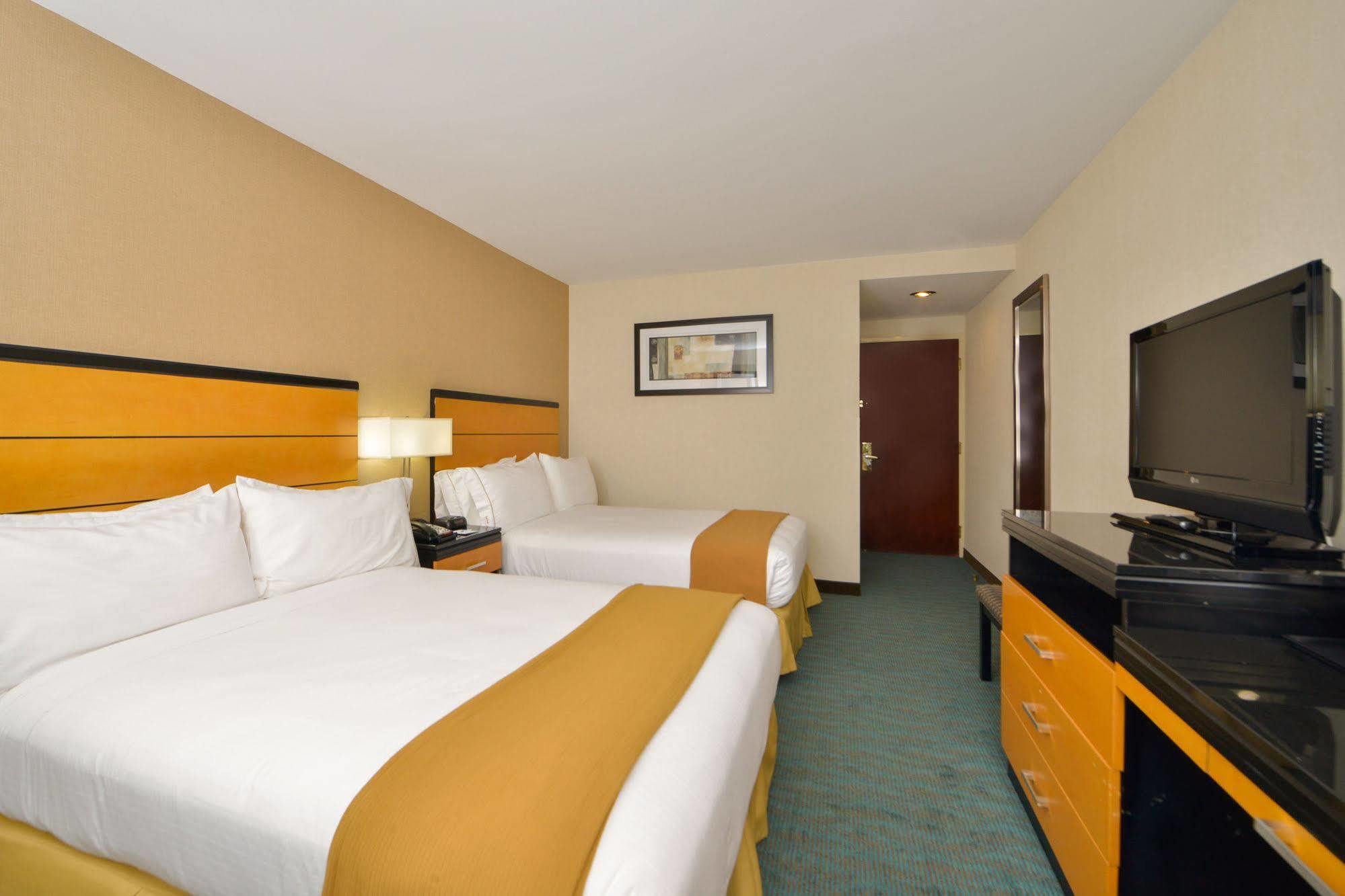 Holiday Inn Express Kennedy Airport, An Ihg Hotel New York Esterno foto