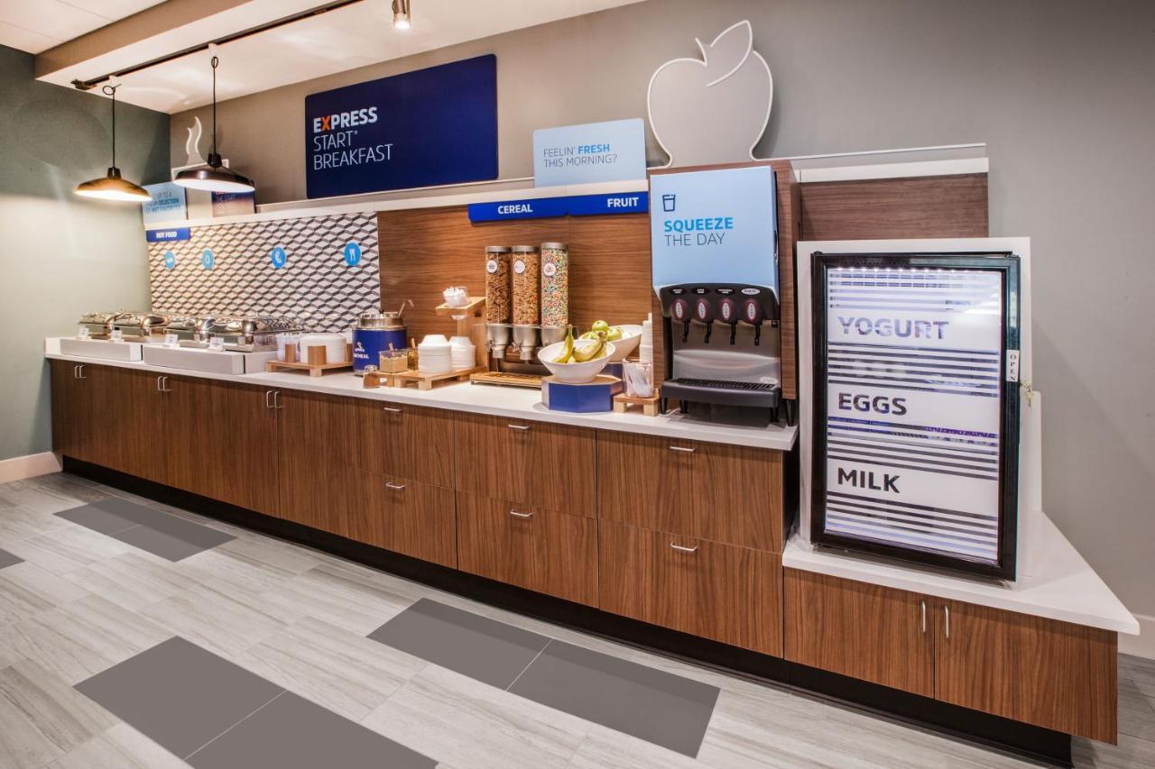 Holiday Inn Express Kennedy Airport, An Ihg Hotel New York Esterno foto